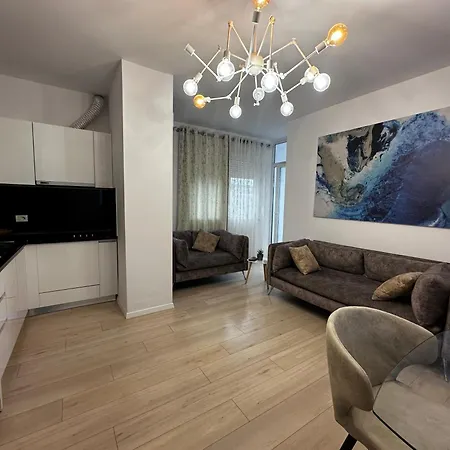 דירה Cozy Family Near Pazari I Ri 2-bedroom Stayin טיראנה