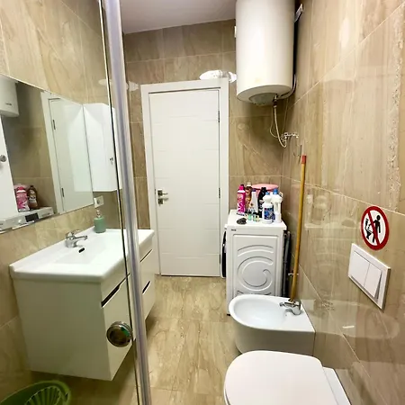 Cozy Family Near Pazari I Ri 2-bedroom Stayin Appartamento *